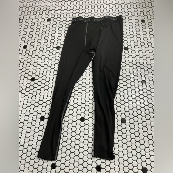 Nike pro combat tights size large - Picture 1 of 3